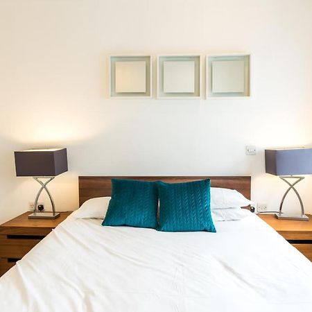 Spacious 2 Bedroom / Earls Court / Kensington Londra Dış mekan fotoğraf