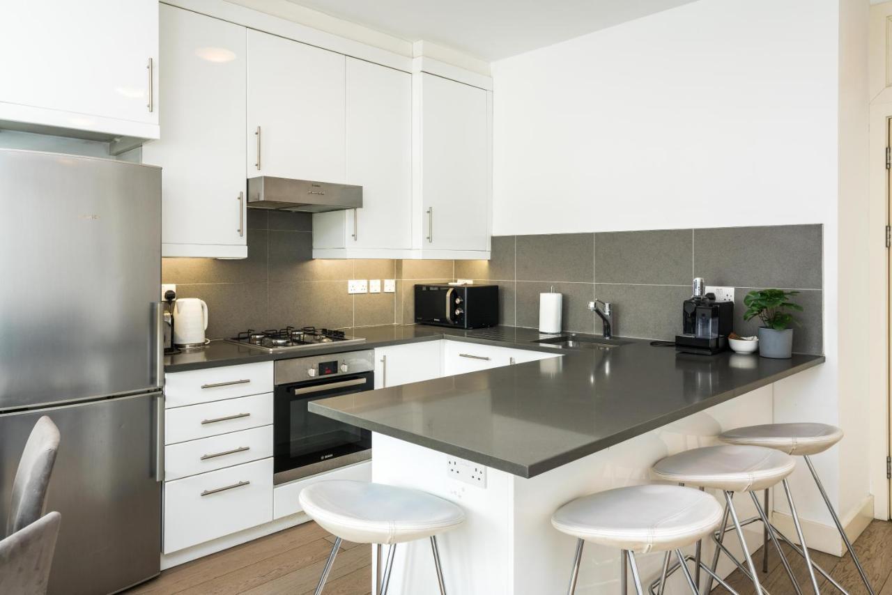 Spacious 2 Bedroom / Earls Court / Kensington Londra Dış mekan fotoğraf